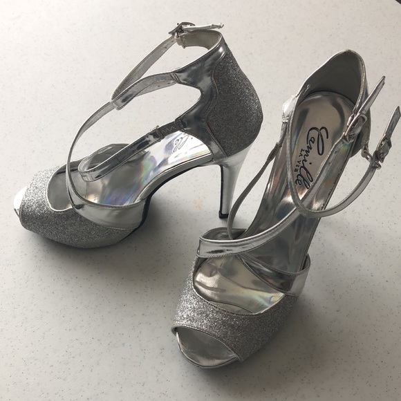 Camille La Vie silver high heel sandals size 6 - Picture 1 of 15